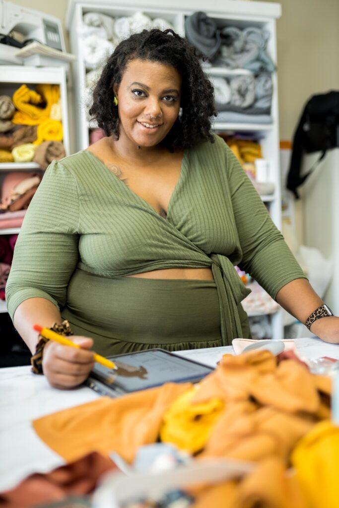 HowellDesigns-Aaronica Cole 101121-50
